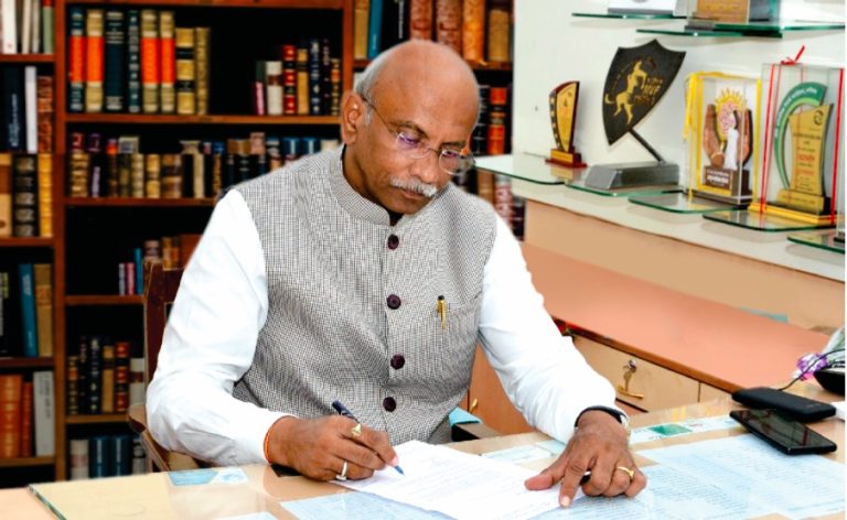 Hon. Adv. Nitin B. Thakare, Sarchitinis, MVP Samaj, Nashik